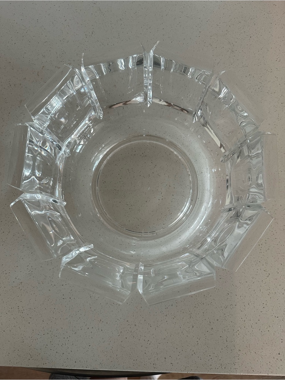Clear Acrylic Serving Bowl with Ladle - Transparent - Picture 3 of 5